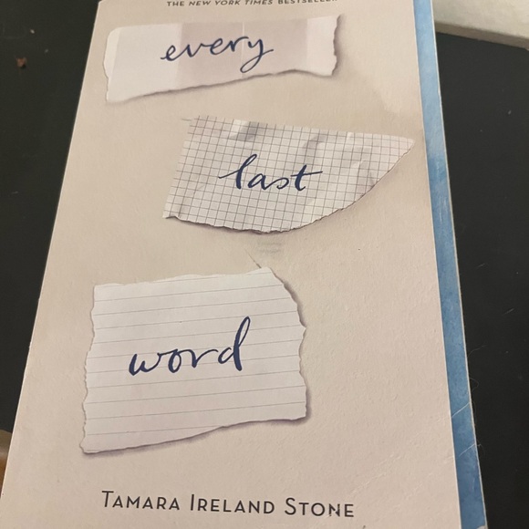 Books - Picture 8 of 14